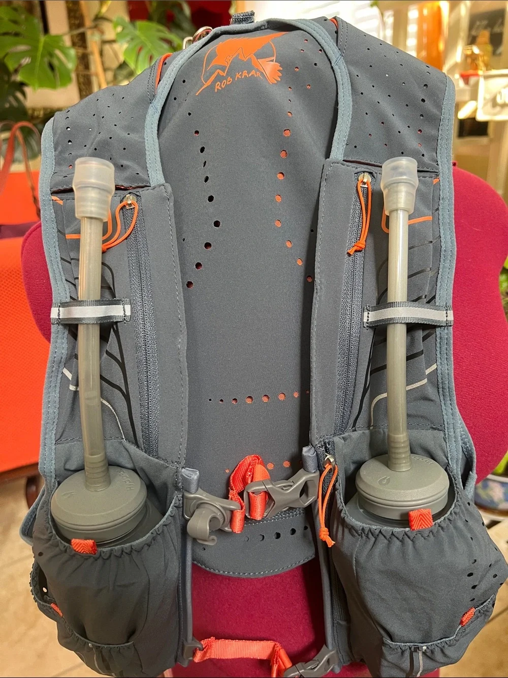 Nathan VaporKrar 2.0 Hydration Pack 4L Race Vest. Size Small Pre-Owned.